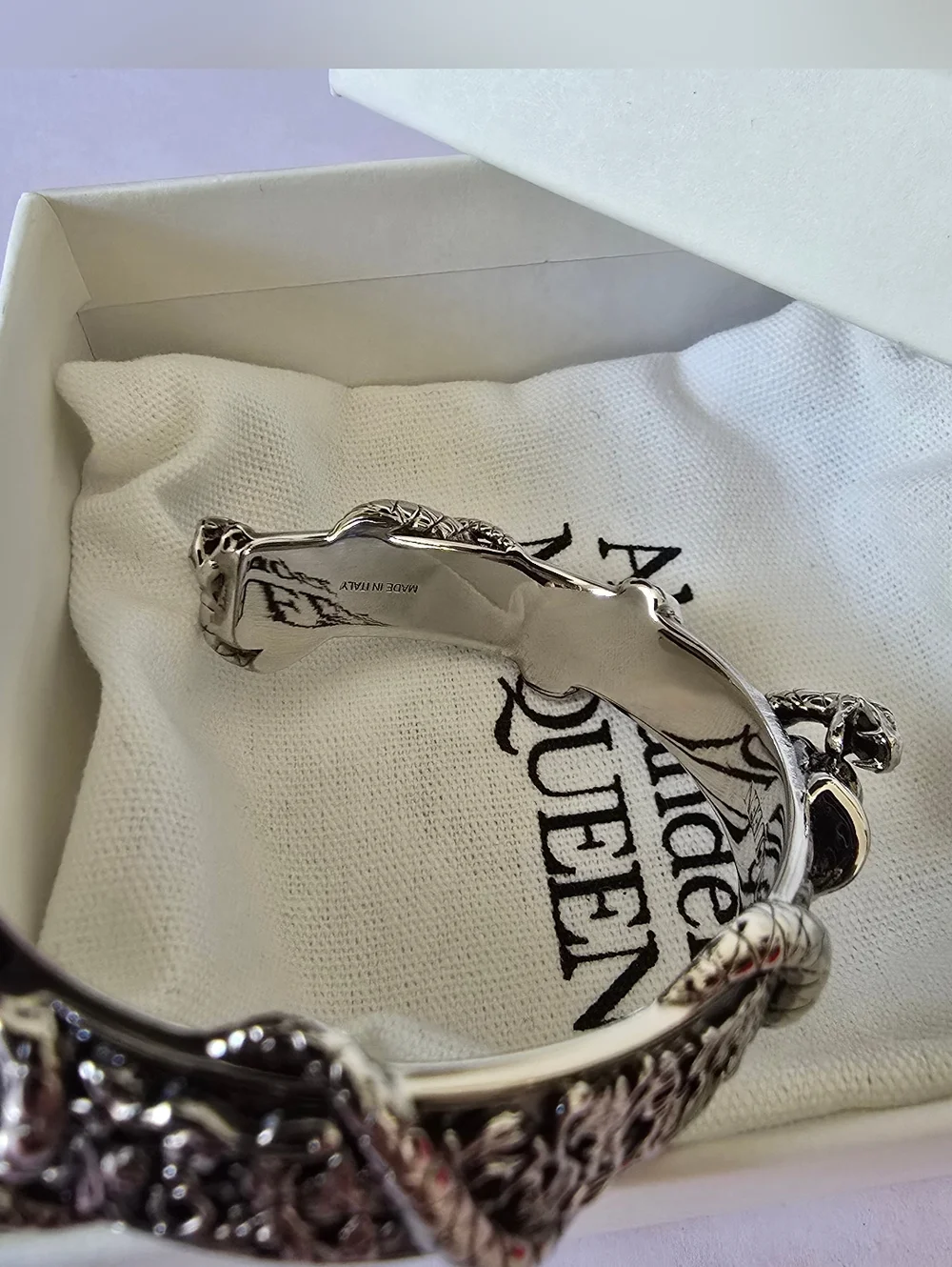 Alexander McQueen Skull and Snake Bracelet 'Antique Silver' - Picture 9 of 12